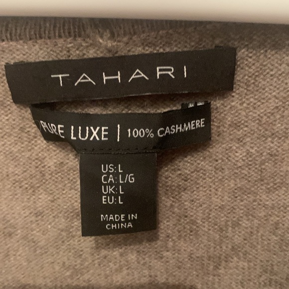 Stunning Pure Luxe 100% Cashmere shall from Tahari SZ L 🔥 - Picture 2 of 9